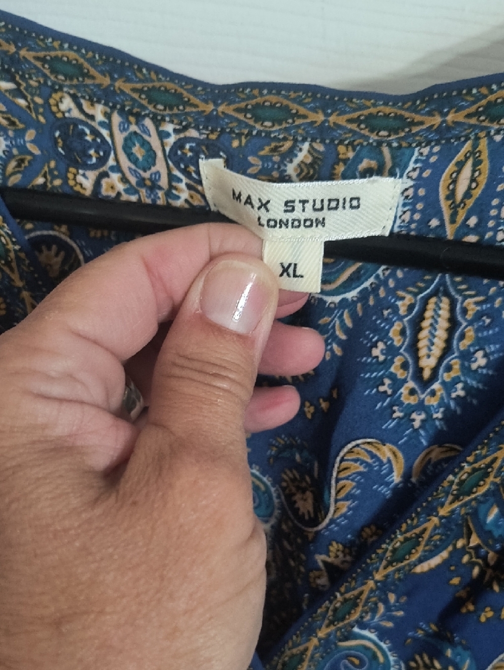 Max Studio Blue Paisley V-Neck Maxi Dress - Picture 2 of 6